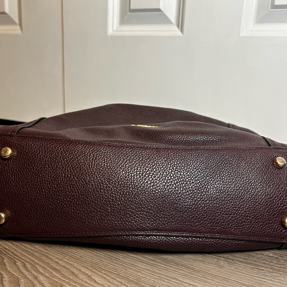 Coach Edie Shoulder Bag 28 in Burgundy Leather - Picture 5 of 10